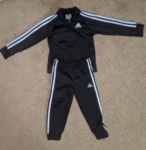 Toddler boys adidas set